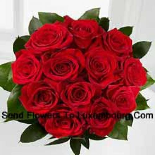 11 Elegant Red Roses