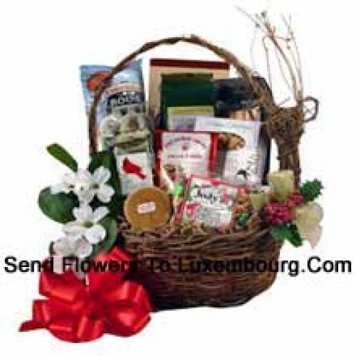 Gift basket Containing Assorted Snacks